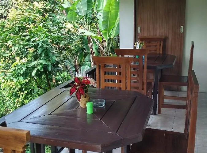 Guest house Made Homestay Munduk 2*